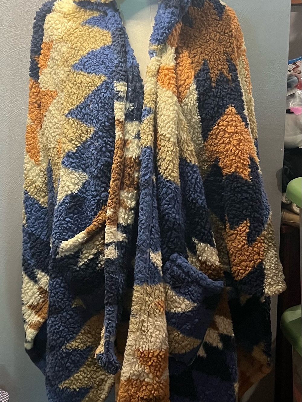 FRYE Southwestern Sherpa Hooded Ruana Poncho Cape | Blue Tan Pattern | One Size